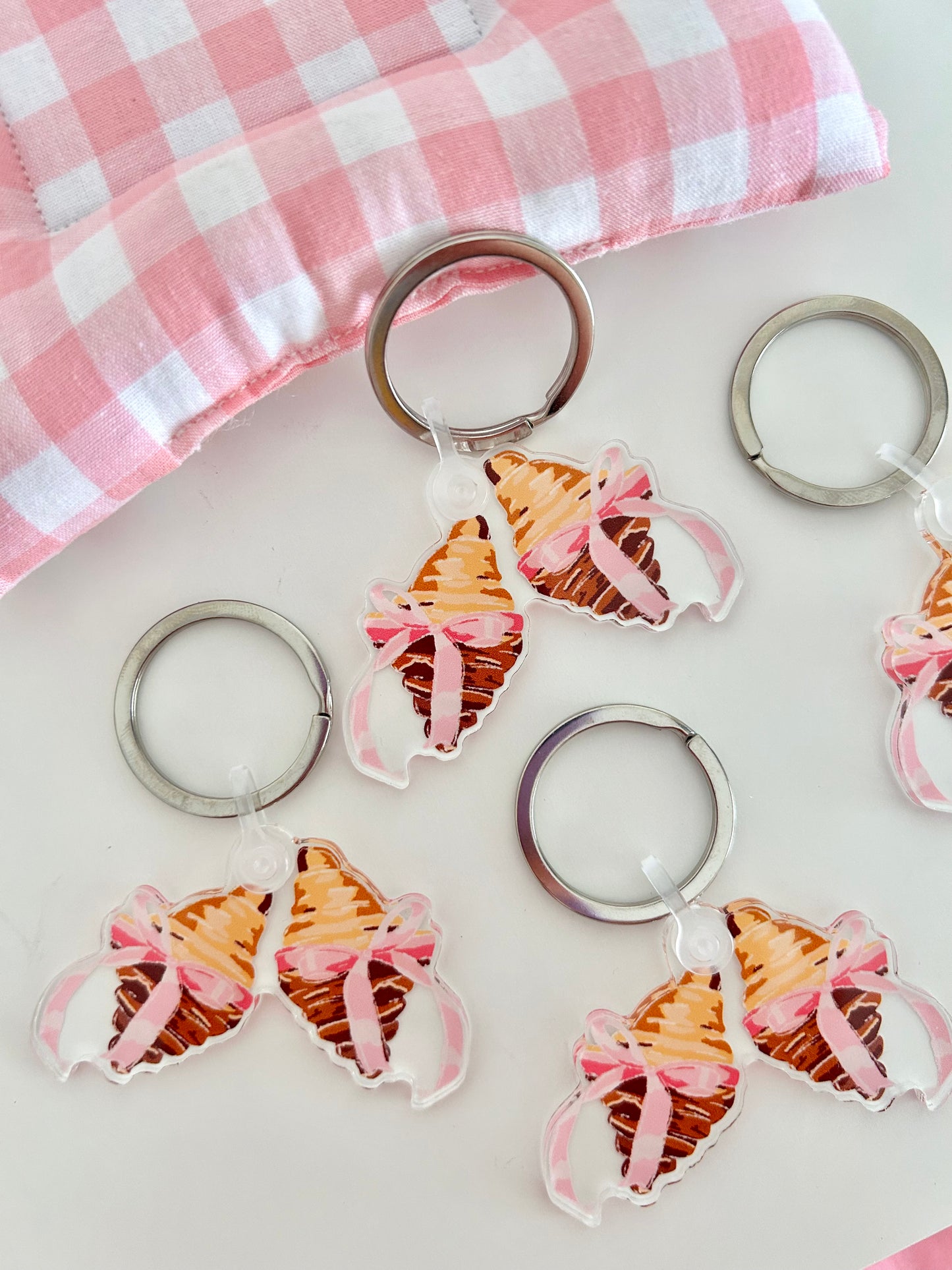 "Croissant" keychain